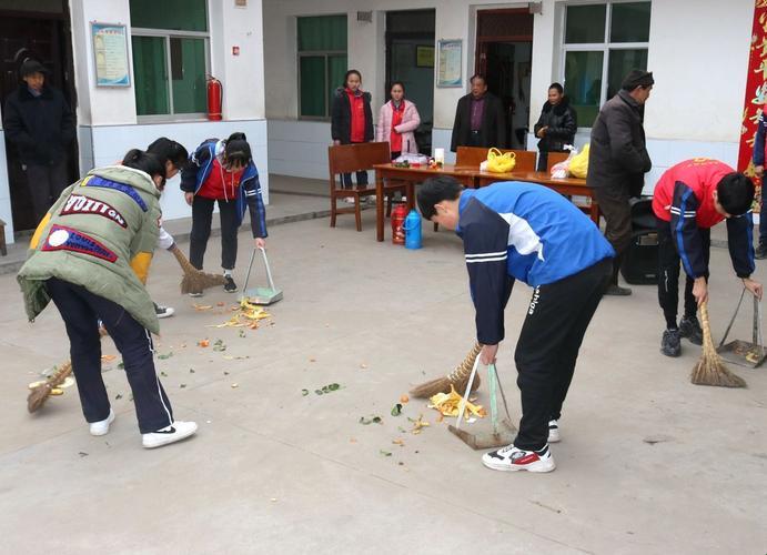 "养老院包之婷"传奇：潮流引领者的辛辣讽刺