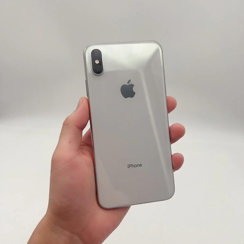 《iPhone XS Max，笑翻全场的“巨无霸”传奇！》