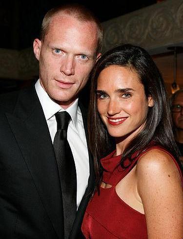 赏析“科技界的匠心独运”：Paul Bettany老婆的别样风情