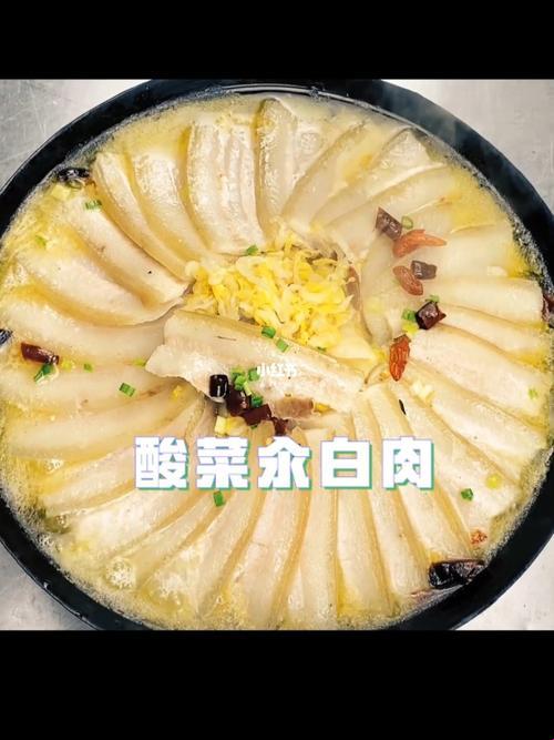 “苏软软汆肉”的日子，时尚界的怪诞狂欢