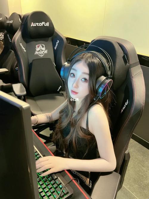 暴躁少女CSGO 科技蘑菇，网民热议的狂欢节！