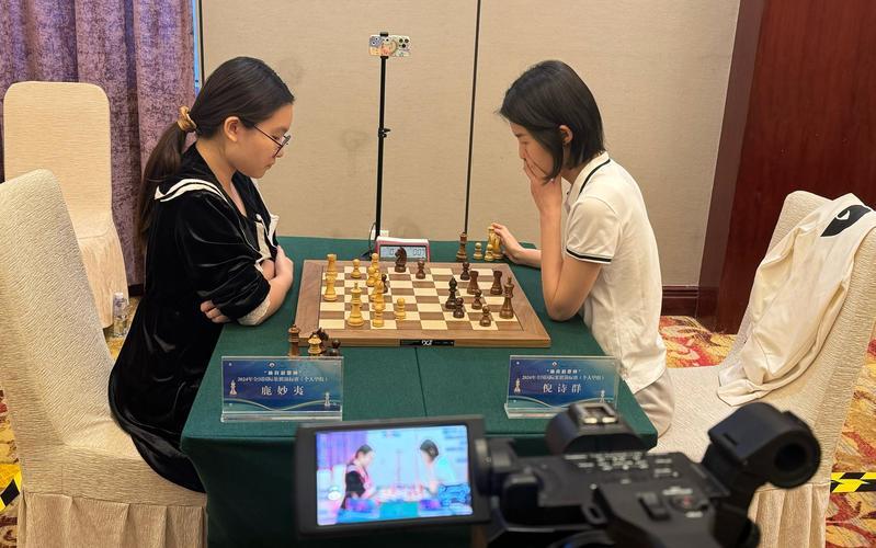 “棋”开得胜，还是“气”得发昏？——趣谈国际象棋双人在线